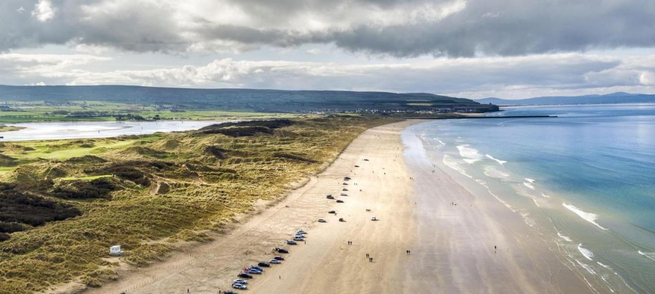 Вилла Enfield Street House Behind Portstewart Promenade With Partial Sea View From Front 3 Bed Sleeps 7 Экстерьер фото